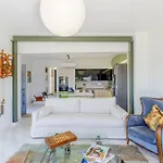 Elaia's Modern - Panoramic Sea View فيلة إيليا لاكونياس