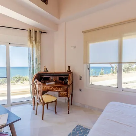 Elaia's Modern House With Panoramic View Villa