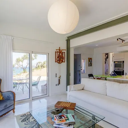 Elaia's Modern House With Panoramic View